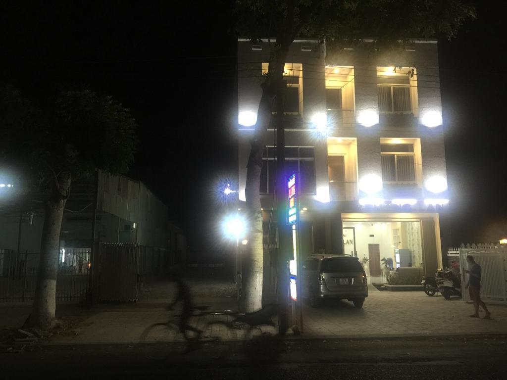Phong Lan Guesthouse Châu Đốc Eksteriør billede